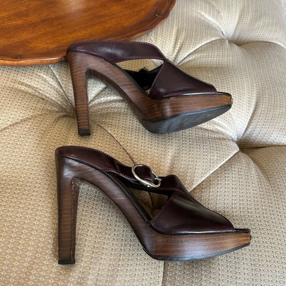 Yves Saint Laurent Women's Brown / Burgundy Wooden Heeled Sandals Size 9 - Picture 10 of 13